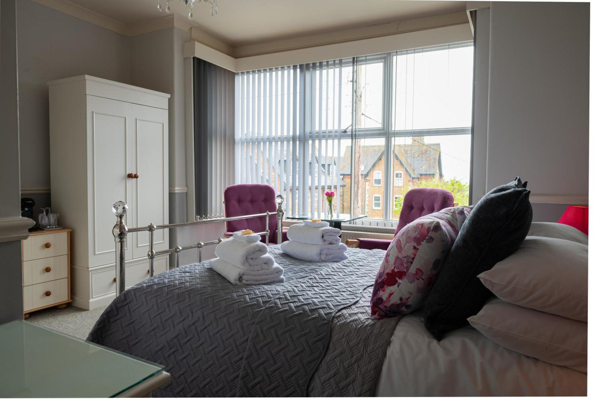 Glenberis Bed & Breakfast Hunstanton Exterior photo